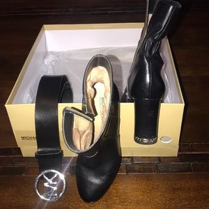 🔥🔥Michael Kors Black Leather Booties🔥🔥